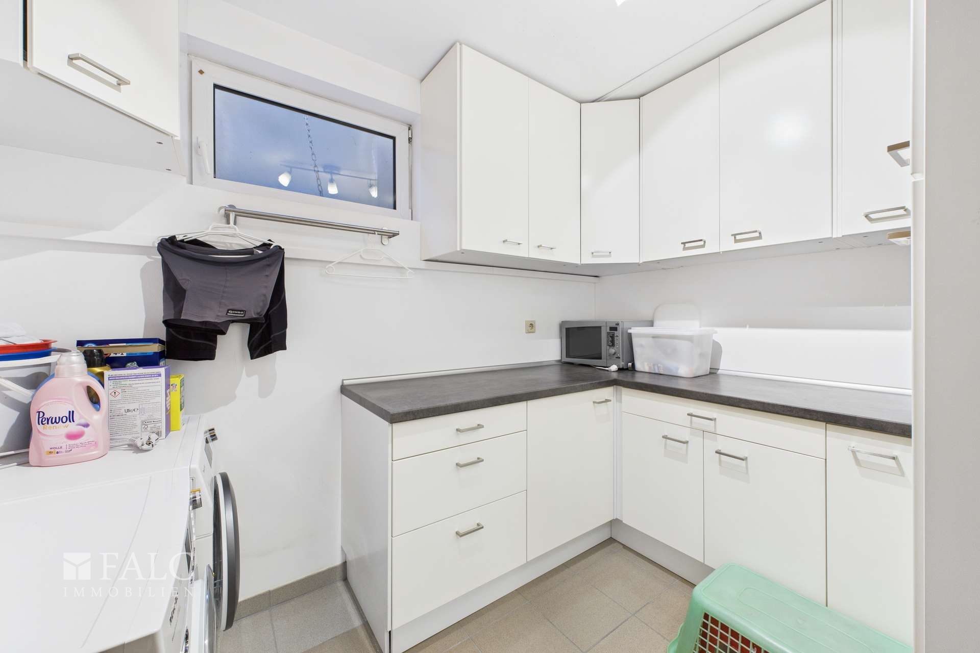 Hauswirtschaftsraum KG